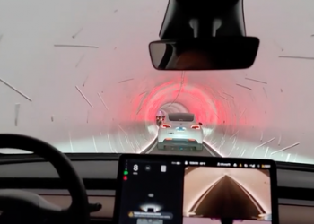 Elon Musk’s “Death Trap” Underground Vegas Tunnel Hit With Traffic Jam
