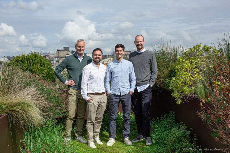 Decade Energy Secures €22 Million to Scale Europe’s Depot Power Infrastructure for Truck Electrification