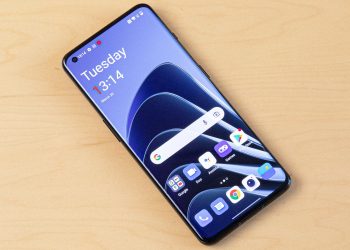 OnePlus 10 Pro gives the Pixel 6 Pro a run for its money