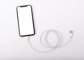 Apple’s iPhone might finally ditch Lightning for USB-C in 2023
